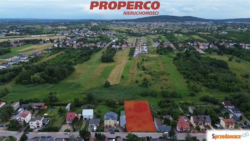 Działka Kielce sprzedam, pow. 2108 m2  (21.1a), uzbrojona