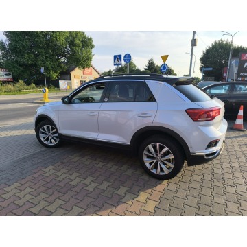 Volkswagen T-Roc  SUV 2018,  1.0 benzyna - Na sprzedaż za 56 900 zł - Łuków - zdjęcie 9