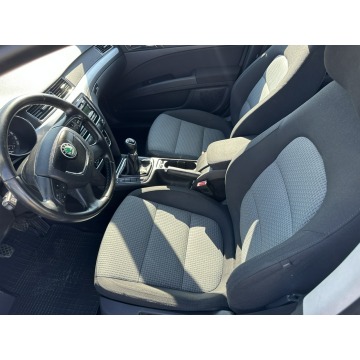 Skoda Superb  Sedan/Limuzyna 2013,  2.0 diesel - Na sprzedaż za 28 500 zł - Wejherowo - zdjęcie 9