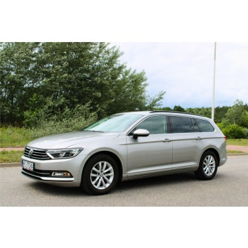 Volkswagen Passat  Kombi 2016,  2.0 diesel, automat - Na sprzedaż za 37 900 zł - Borowiczki-Pieńki - zdjęcie 5