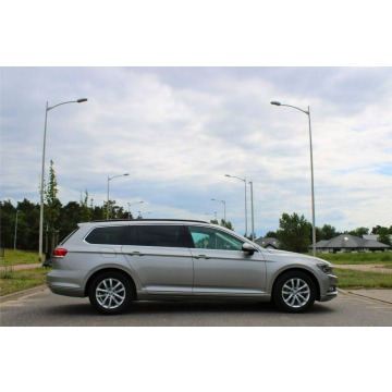 Volkswagen Passat  Kombi 2016,  2.0 diesel, automat - Na sprzedaż za 37 900 zł - Borowiczki-Pieńki - zdjęcie 6