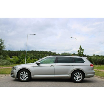 Volkswagen Passat  Kombi 2016,  2.0 diesel, automat - Na sprzedaż za 37 900 zł - Borowiczki-Pieńki - zdjęcie 7