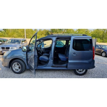 Citroen Berlingo  Minivan/Van 2010,  1.6 benzyna - Na sprzedaż za 18 900 zł - Płock - zdjęcie 5