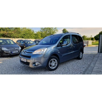 Citroen Berlingo  Minivan/Van 2010,  1.6 benzyna - Na sprzedaż za 18 900 zł - Płock - zdjęcie 2