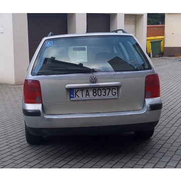 Volkswagen Passat  Kombi 1996,  1.9 diesel - Na sprzedaż za 2 650,00 zł - Kielce - zdjęcie 4