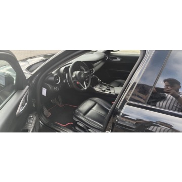 Alfa Romeo Giulia  Sedan/Limuzyna 2017,  2.0, automat - Na sprzedaż za 76 900 zł - Malutkie - zdjęcie 5