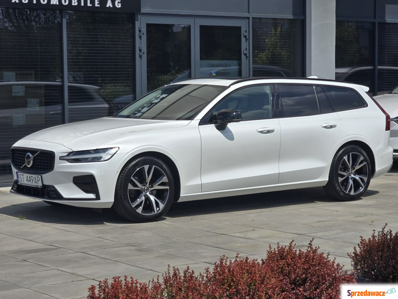 Volvo V60 2025