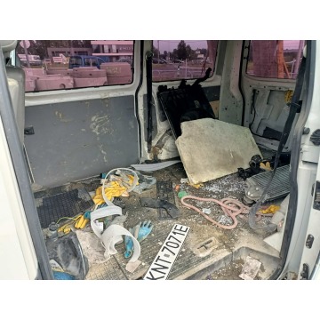 Volkswagen Transporter  Bus 2005,  2.5 diesel - Na sprzedaż za 4 300,00 zł - Tarnów - zdjęcie 6