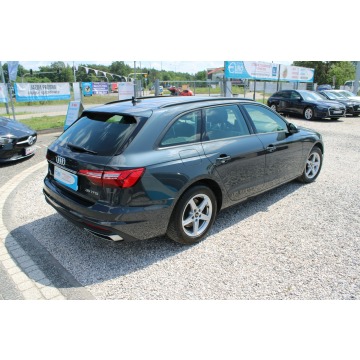 Audi A4  Kombi 2021,  2.0 benzyna, automat - Na sprzedaż za 80 900 zł - Warszawa - zdjęcie 6