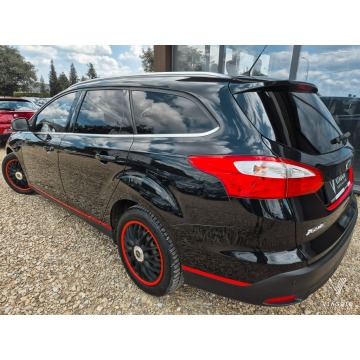 Ford Focus  Kombi 2013,  1.6 benzyna - Na sprzedaż za 24 899 zł - Tychy - zdjęcie 3