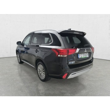 Mitsubishi Outlander  SUV 2020,  2.4 hybryda, automat - Na sprzedaż za 78 720 zł - Komorniki - zdjęcie 6