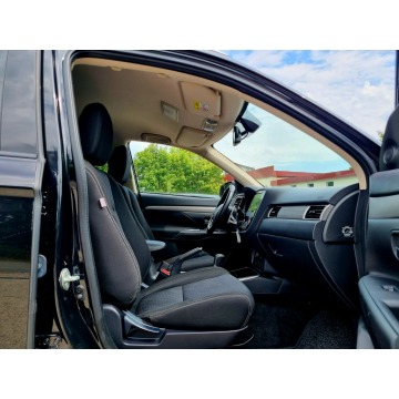 Mitsubishi Outlander  SUV 2018,  2.0 benzyna, automat - Na sprzedaż za 58 900 zł - Szczecin - zdjęcie 11