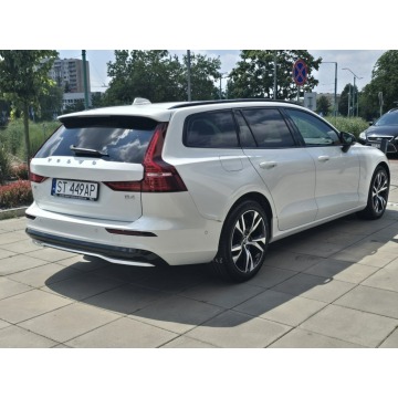 Volvo V60  Kombi 2025,  2.0 benzyna, automat - Na sprzedaż za 165 900 zł - Tychy - zdjęcie 3
