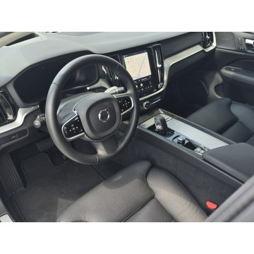 Volvo V60  Kombi 2025,  2.0 benzyna, automat - Na sprzedaż za 165 900 zł - Tychy - zdjęcie 6