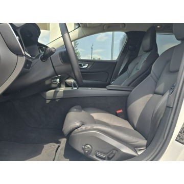 Volvo V60  Kombi 2025,  2.0 benzyna, automat - Na sprzedaż za 165 900 zł - Tychy - zdjęcie 7