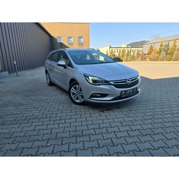 Opel Astra  Kombi 2019,  1.6 diesel - Na sprzedaż za 29 999 zł - Limanowa - zdjęcie 2