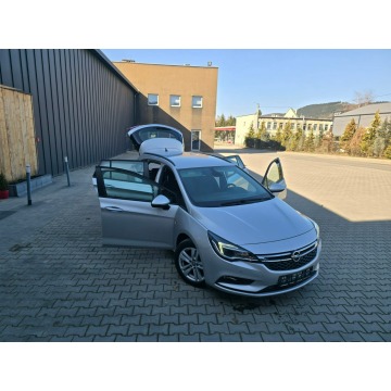Opel Astra  Kombi 2019,  1.6 diesel - Na sprzedaż za 29 999 zł - Limanowa - zdjęcie 5