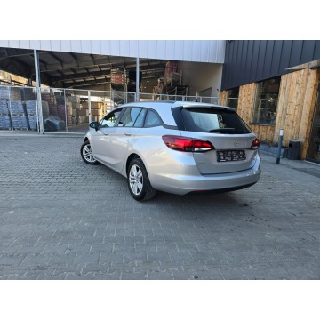 Opel Astra  Kombi 2019,  1.6 diesel - Na sprzedaż za 29 999 zł - Limanowa - zdjęcie 8