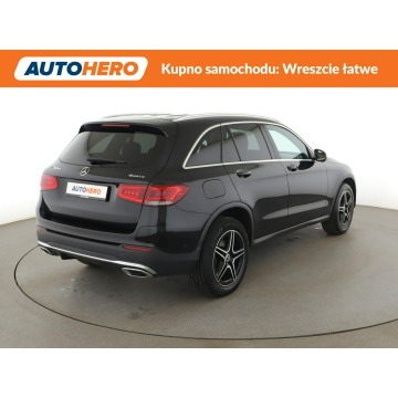Mercedes - Benz GLC-klasa  SUV 2021,  2.0 hybryda, automat - Na sprzedaż za 137 000 zł - Warszawa - zdjęcie 7
