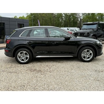 Audi Q5  SUV 2022,  2.0 diesel, automat - Na sprzedaż za 145 800 zł - Pęcice - zdjęcie 2
