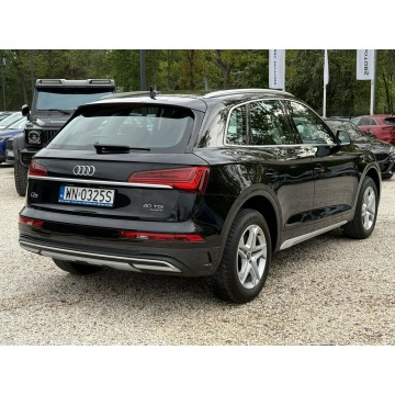 Audi Q5  SUV 2022,  2.0 diesel, automat - Na sprzedaż za 145 800 zł - Pęcice - zdjęcie 3