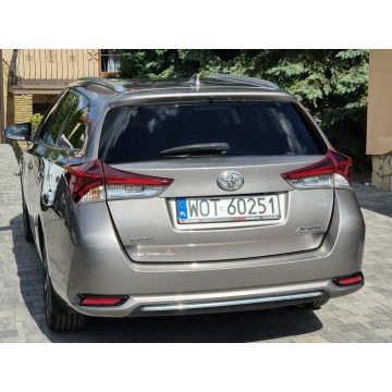 Toyota Auris  Kombi 2015,  1.6 benzyna - Na sprzedaż za 43 900 zł - Radom - zdjęcie 7