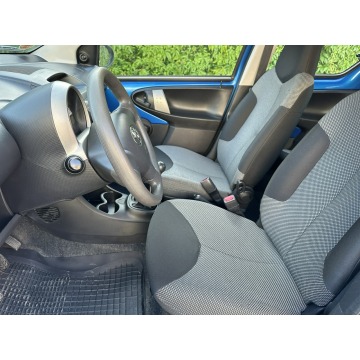 Toyota Aygo  Hatchback 2012,  1.0 benzyna - Na sprzedaż za 14 800 zł - Wejherowo - zdjęcie 8