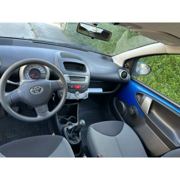 Toyota Aygo  Hatchback 2012,  1.0 benzyna - Na sprzedaż za 14 800 zł - Wejherowo - zdjęcie 10