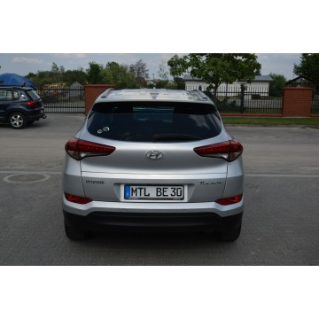 Hyundai Tucson  SUV 2017,  1.7 diesel - Na sprzedaż za 54 900 zł - Majdan Sieniawski - zdjęcie 11