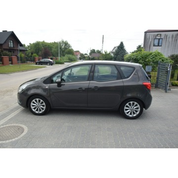 Opel Meriva  Minivan/Van 2017,  1.4 benzyna - Na sprzedaż za 27 900 zł - Majdan Sieniawski - zdjęcie 9