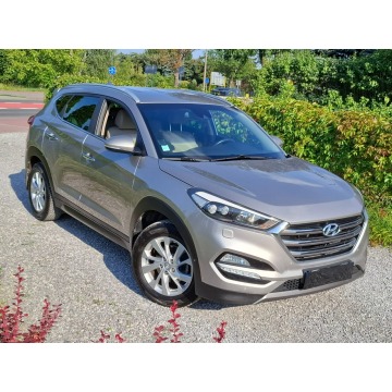 Hyundai Tucson  SUV 2016,  1.7 diesel, automat - Na sprzedaż za 54 900 zł - Lubartów - zdjęcie 2
