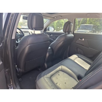 Kia Sportage  SUV 2013,  2.0 - Na sprzedaż za 37 100 zł - Malutkie - zdjęcie 7