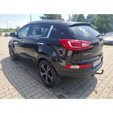 Kia Sportage  SUV 2013,  2.0 - Na sprzedaż za 37 100 zł - Malutkie - zdjęcie 6