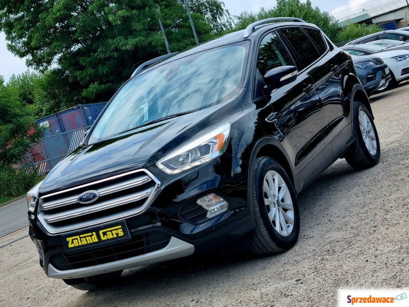 Ford Kuga  SUV 2016,  1.5 benzyna - Na sprzedaż za 38 900 zł - Szczecin