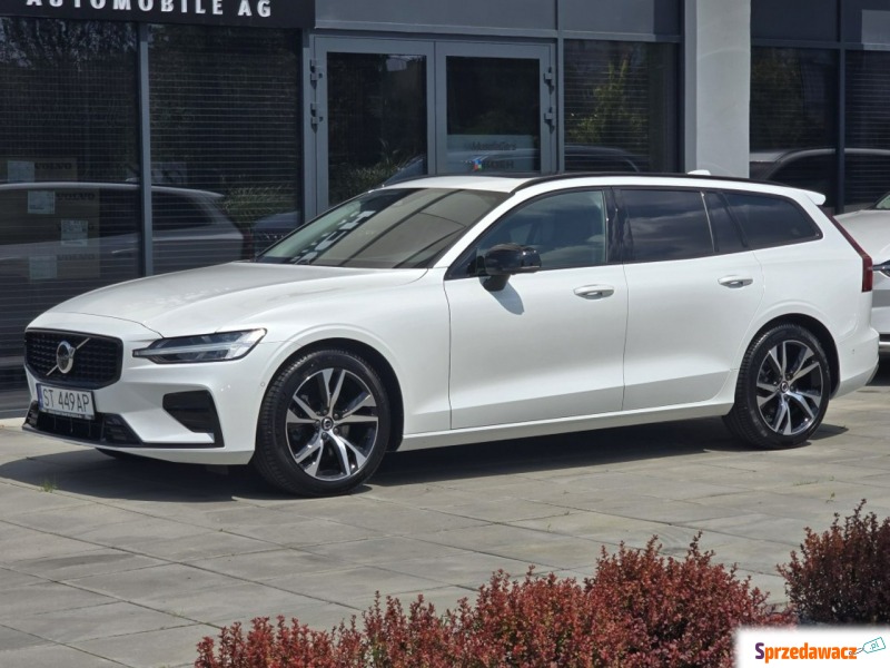 Volvo V60  Kombi 2025,  2.0 benzyna, automat - Na sprzedaż za 165 900 zł - Tychy