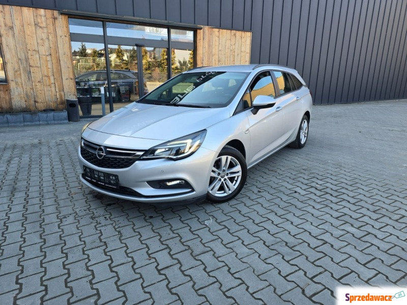 Opel Astra  Kombi 2019,  1.6 diesel - Na sprzedaż za 29 999 zł - Limanowa