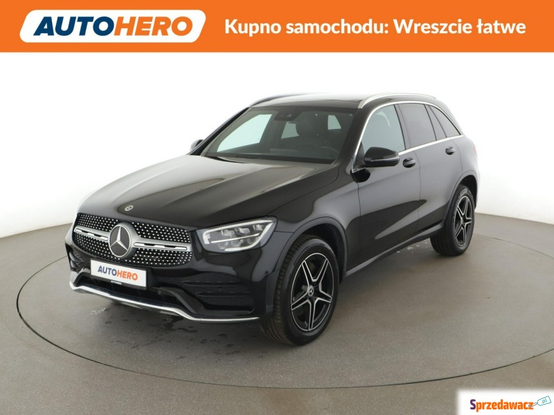 Mercedes - Benz GLC-klasa  SUV 2021,  2.0 hybryda, automat - Na sprzedaż za 137 000 zł - Warszawa