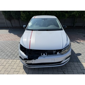 Volkswagen Polo  Hatchback 2017,  1.0 benzyna, automat - Na sprzedaż za 24 600 zł - Zielona Łąka - zdjęcie 5