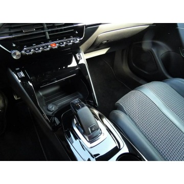 Peugeot 2008  SUV 2021,  1.2 benzyna, automat - Na sprzedaż za 68 900 zł - Szydłowo - zdjęcie 8