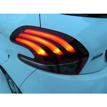 Peugeot 208  Liftback 2019,  1.2 benzyna - Na sprzedaż za 29 900 zł - Szydłowo - zdjęcie 11
