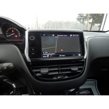 Peugeot 208  Liftback 2019,  1.2 benzyna - Na sprzedaż za 29 900 zł - Szydłowo - zdjęcie 9