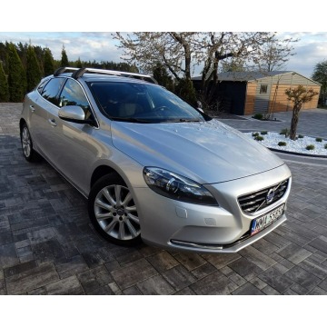 Volvo V40  Liftback 2014,  1.6 diesel, automat - Na sprzedaż za 34 900 zł - Szydłowo - zdjęcie 12
