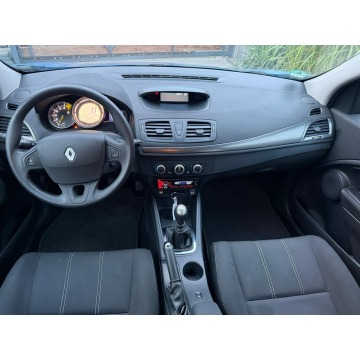 Renault Megane  Kombi 2015,  1.6 benzyna - Na sprzedaż za 28 700 zł - Mysłowice - zdjęcie 8