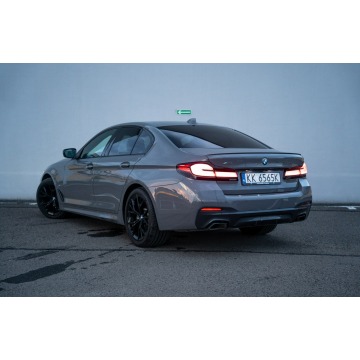 BMW Seria 5  Sedan/Limuzyna 2021,  2.0 diesel, automat - Na sprzedaż za 159 900 zł - Kraków - zdjęcie 4