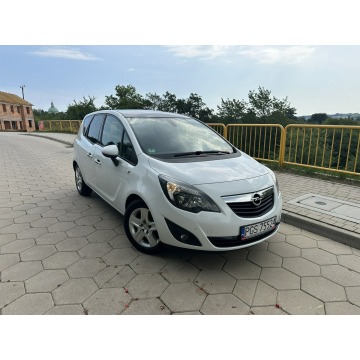 Opel Meriva 1.4T Benzyna Grzana kierownica Ładna