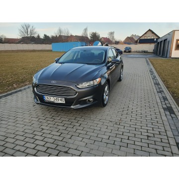 Ford Fusion  Sedan/Limuzyna 2015,  2.0 benzyna, automat - Na sprzedaż za 27 500 zł - Strobice - zdjęcie 2