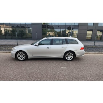BMW Seria 5  Kombi 2007,  3.0 diesel, automat - Na sprzedaż za 18 400 zł - Pabianice - zdjęcie 7