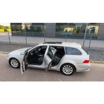 BMW Seria 5  Kombi 2007,  3.0 diesel, automat - Na sprzedaż za 18 400 zł - Pabianice - zdjęcie 12