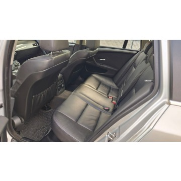 BMW Seria 5  Kombi 2007,  3.0 diesel, automat - Na sprzedaż za 18 400 zł - Pabianice - zdjęcie 11