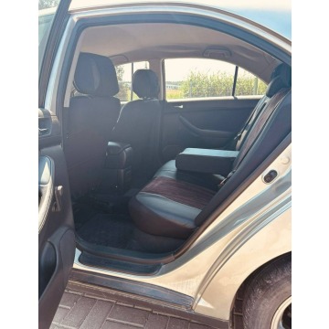 Toyota Avensis  Sedan/Limuzyna 2005,  2.0 diesel - Na sprzedaż za 7 995,00 zł - Piaseczno - zdjęcie 7